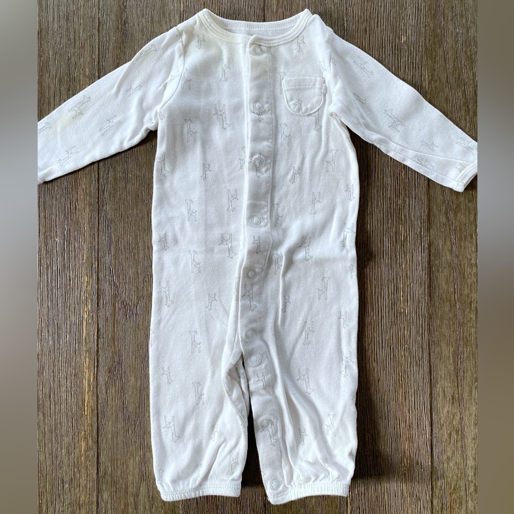 4/$10 Carter’s unisex pajamas